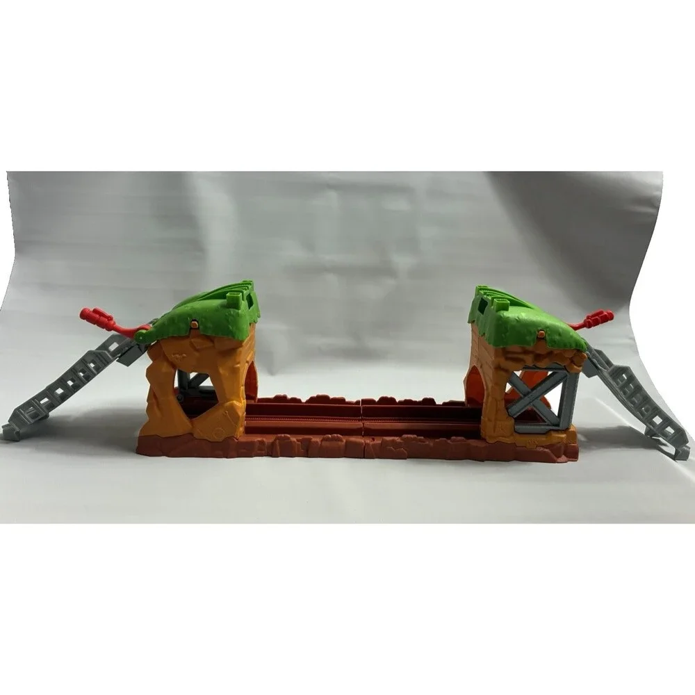 Thomas & Friends Trackmaster Walking Bridge Lot of 2 Replacement Pieces Tracks
